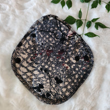 Load image into Gallery viewer, Moontime Cloth Pads Light Absorbency