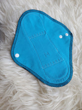 Load image into Gallery viewer, Moontime Cloth Pads Medium Absorbency