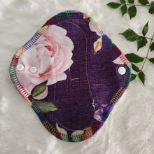 Load image into Gallery viewer, Moontime Cloth Pads Very Light Absorbency

