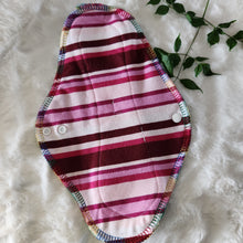 Load image into Gallery viewer, Moontime Cloth Pads Very Light Absorbency
