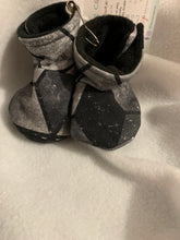Load image into Gallery viewer, Easy on Booties Soft Sole

