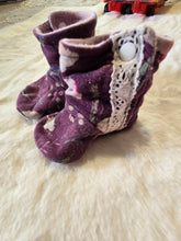 Load image into Gallery viewer, Used clothing sizes NB-6M
