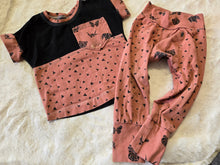 Load image into Gallery viewer, Used clothing sizes NB-6M
