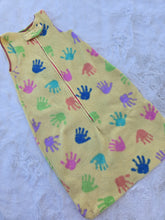 Load image into Gallery viewer, Used clothing sizes NB-6M
