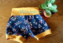 Load image into Gallery viewer, 9-12M Grow Waist Shorts
