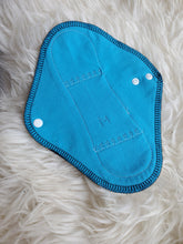 Load image into Gallery viewer, Moontime Cloth Pads Medium Absorbency
