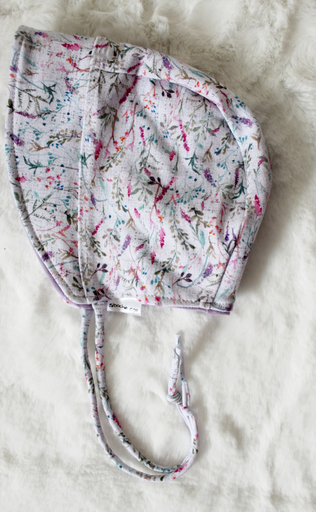 Bonnets in Size 6-12M