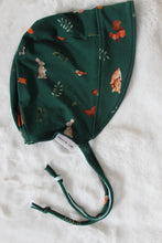 Load image into Gallery viewer, Bonnets in Size 6-12M
